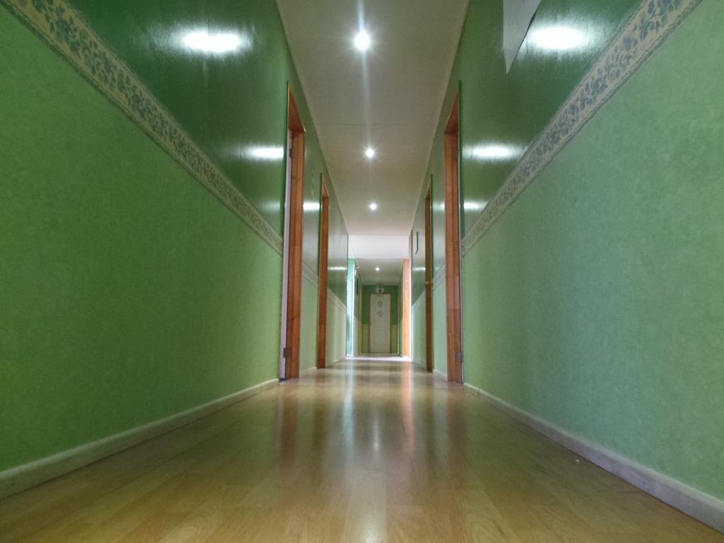 Hostal South Wind I ปวยร์โตนาตาเลส ภายนอก รูปภาพ
